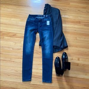 Miss Me medium blue jeans